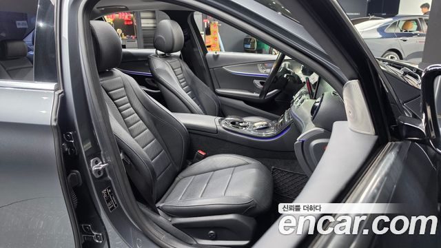 Mercedes-Benz E-Class (W213) E300 AMG Line 2019 — фото 11