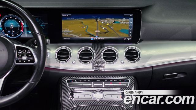 Mercedes-Benz E-Class (W213) E300 AMG Line 2019 — фото 15