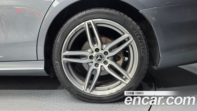 Mercedes-Benz E-Class (W213) E300 AMG Line 2019 — фото 21