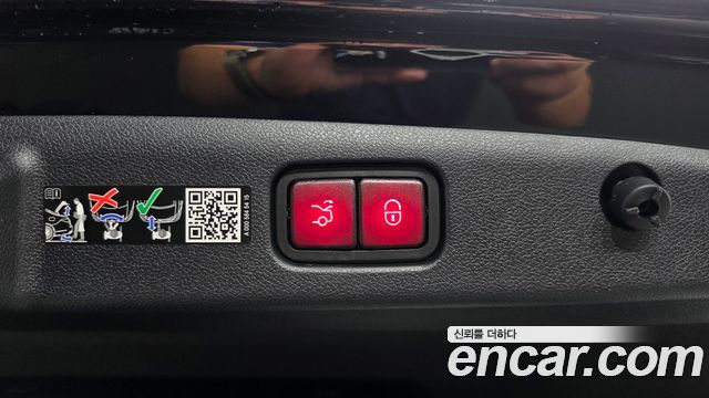 Mercedes-Benz E-Class (W214) E300 4MATIC AMG Line 2025 — фото 17