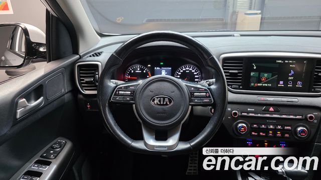 Kia Sportage The Bold Diesel 1.6 2WD Luxury 2019 — фото 13