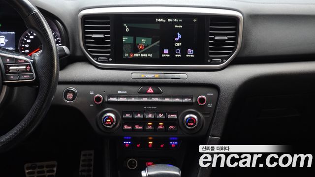 Kia Sportage The Bold Diesel 1.6 2WD Luxury 2019 — фото 19