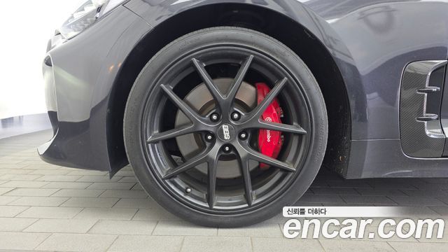 Kia Stinger 3.3 Turbo AWD GT 2019 — фото 5