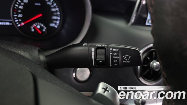 Kia Stinger 3.3 Turbo AWD GT 2019 — фото 30