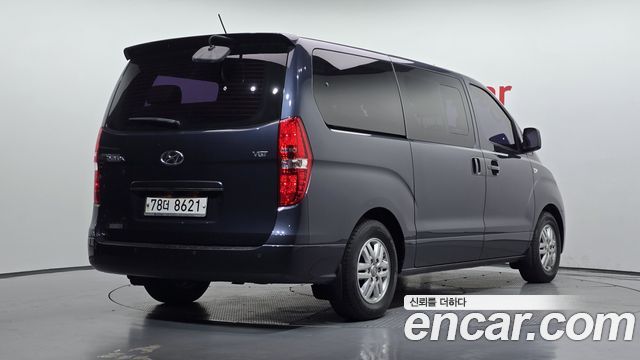 Hyundai Grand Starex 12-Seater Wagon Modern 2016 — фото 2
