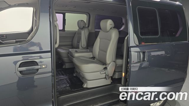 Hyundai Grand Starex 12-Seater Wagon Modern 2016 — фото 12