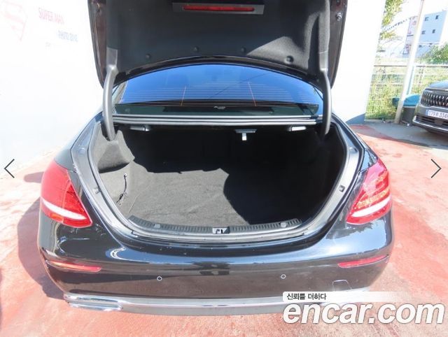 Mercedes-Benz E-Class (W213) E220d 4MATIC Exclusive 2019 — фото 5