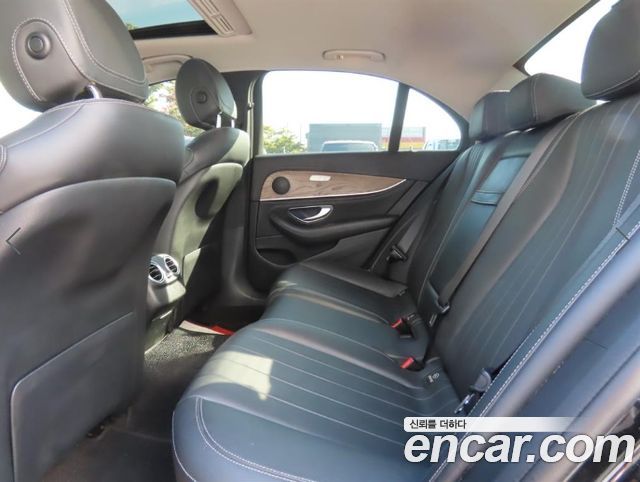 Mercedes-Benz E-Class (W213) E220d 4MATIC Exclusive 2019 — фото 8