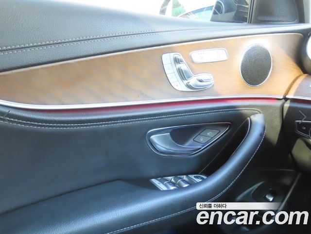 Mercedes-Benz E-Class (W213) E220d 4MATIC Exclusive 2019 — фото 18