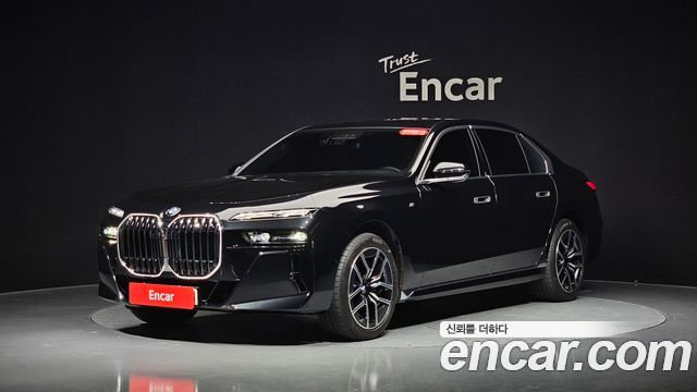 BMW 7 Series (G70) 740i sDrive M Sport 2023 — фото 11