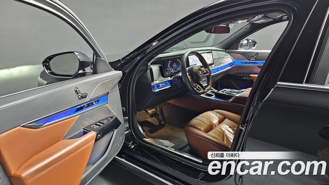 BMW 7 Series (G70) 740i sDrive M Sport 2023 — фото 10