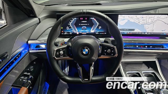 BMW 7 Series (G70) 740i sDrive M Sport 2023 — фото 17