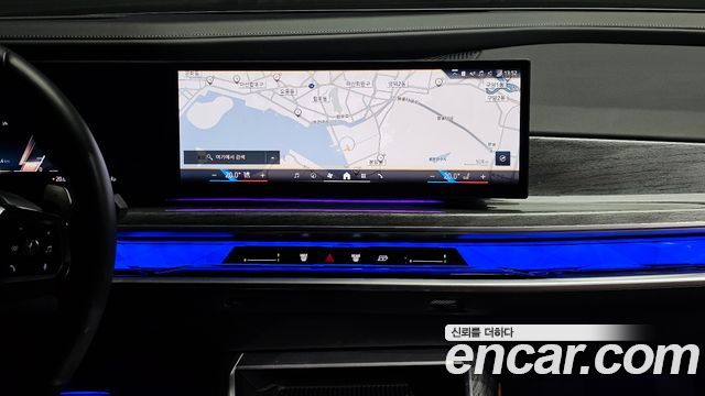 BMW 7 Series (G70) 740i sDrive M Sport 2023 — фото 18