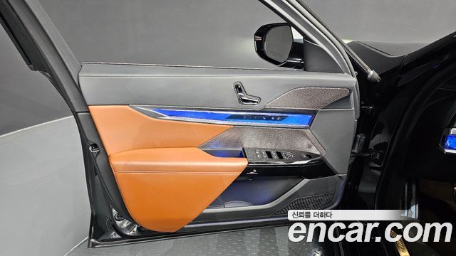 BMW 7 Series (G70) 740i sDrive M Sport 2023 — фото 30