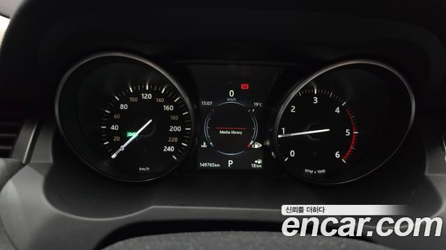 Land Rover Range Rover Evoque 2.0 TD4 HSE 2018 — фото 8