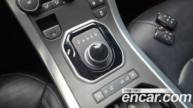 Land Rover Range Rover Evoque 2.0 TD4 HSE 2018 — фото 9