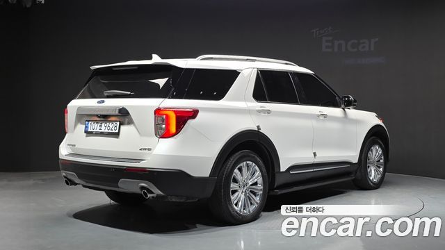 Ford Explorer (VI) 2.3 LimIted 4WD 2022 — фото 2
