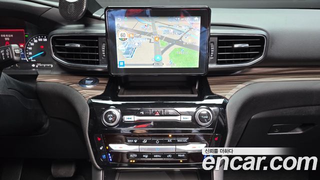 Ford Explorer (VI) 2.3 LimIted 4WD 2022 — фото 13
