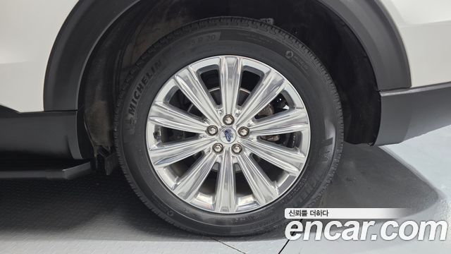 Ford Explorer (VI) 2.3 LimIted 4WD 2022 — фото 21