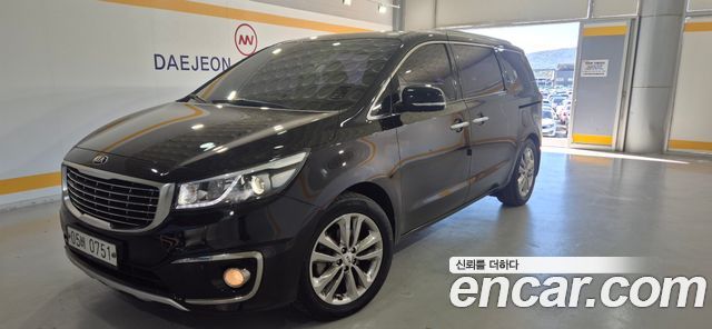 Kia Carnival 9-seater Noblesse 2016 — фото 4