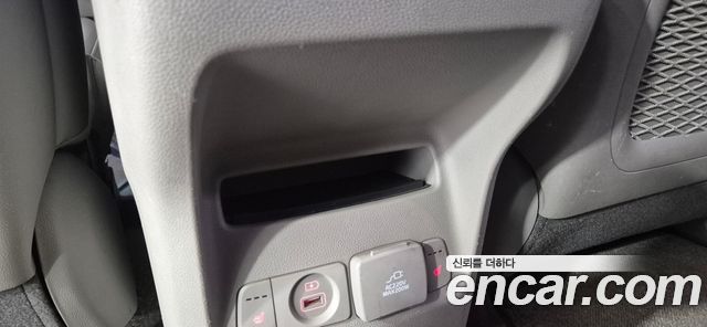 Kia Carnival 9-seater Noblesse 2016 — фото 16