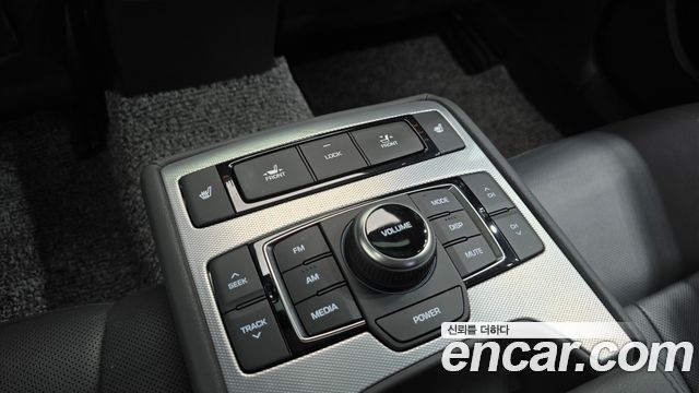 Genesis G80 3.3 GDI AWD Luxury 2018 — фото 9