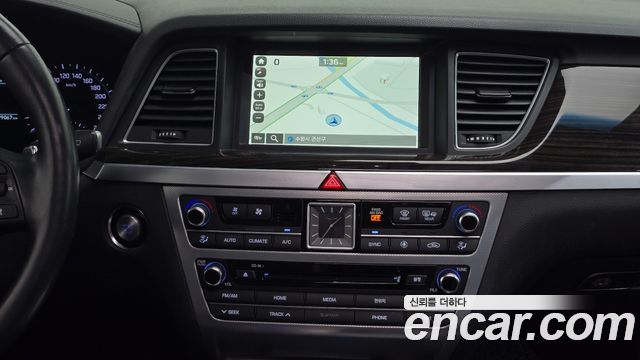Genesis G80 3.3 GDI AWD Luxury 2018 — фото 14