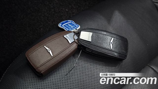 Genesis G80 3.3 GDI AWD Luxury 2018 — фото 18