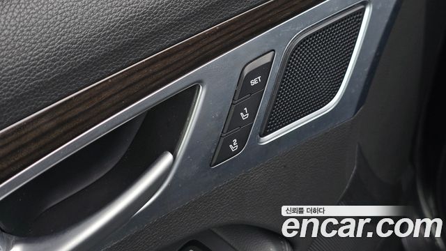 Genesis G80 3.3 GDI AWD Luxury 2018 — фото 32