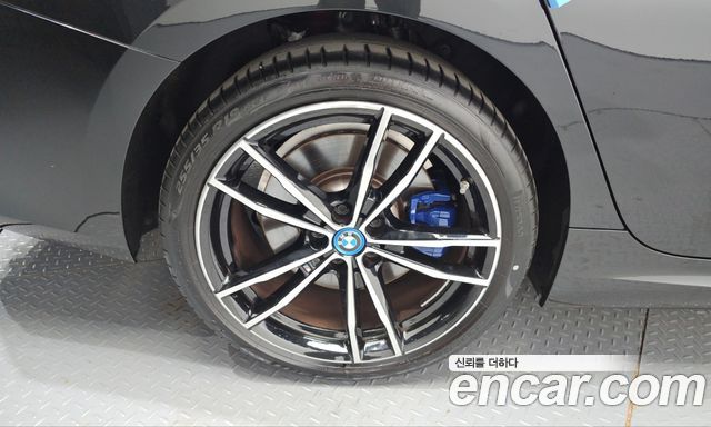 BMW 3 Series (G20) 330e M Sport 2023 — фото 5