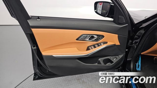 BMW 3 Series (G20) 330e M Sport 2023 — фото 24