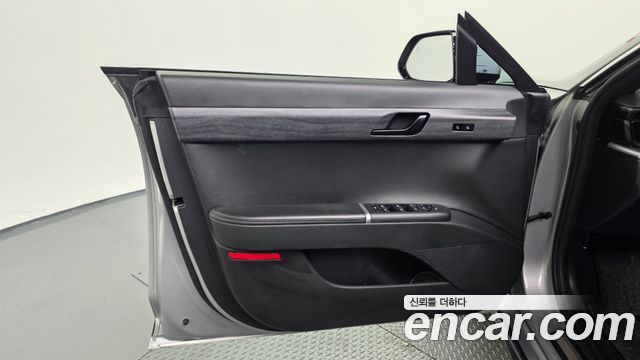 Hyundai Grandeur (GN7) 3.5 LPG 2WD (Taxi) Deluxe 2025 — фото 24