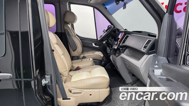 Hyundai Solati 16-seater Deluxe 2016 — фото 26