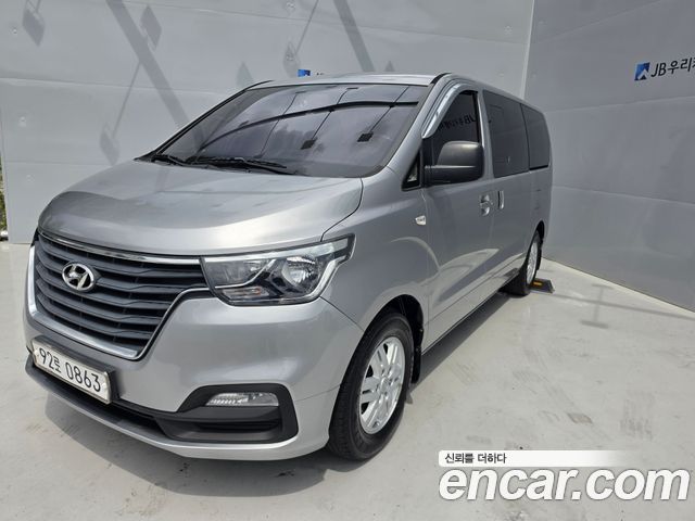 Hyundai Grand Starex Van 5-Seater Modern 2019 — фото 3