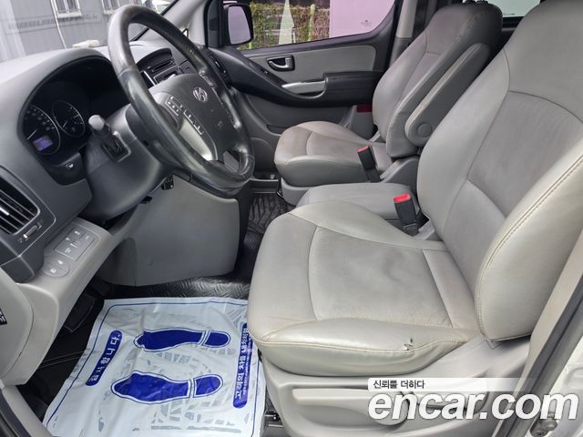 Hyundai Grand Starex Van 5-Seater Modern 2019 — фото 6