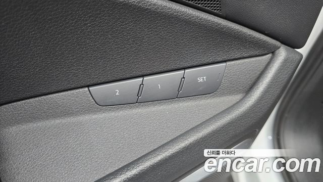 Audi e-tron 55 Quattro 2022 — фото 28