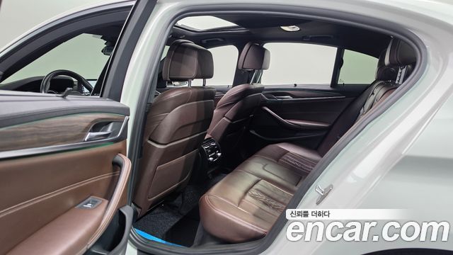 BMW 5 Series (G30) 520d M Sport Package Plus 2018 — фото 12