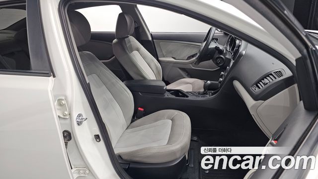 Kia K5 2.0 Smart Standard 2013 — фото 26
