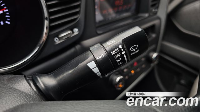 Kia K5 2.0 Smart Standard 2013 — фото 28
