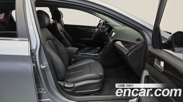 Hyundai Sonata (LF) 2.0 Smart 2016 — фото 11