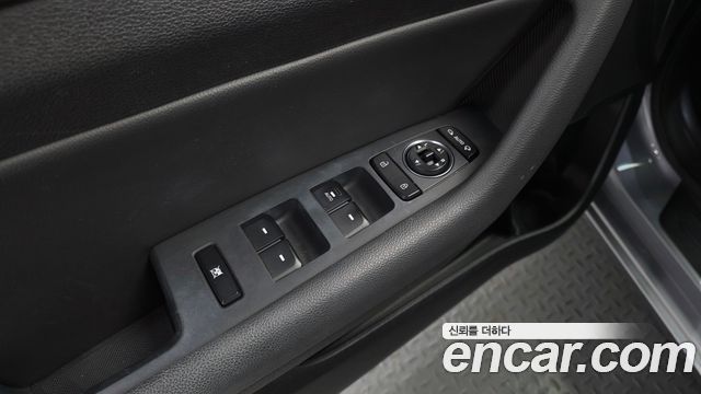 Hyundai Sonata (LF) 2.0 Smart 2016 — фото 19