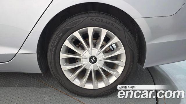 Hyundai Sonata (LF) 2.0 Smart 2016 — фото 21