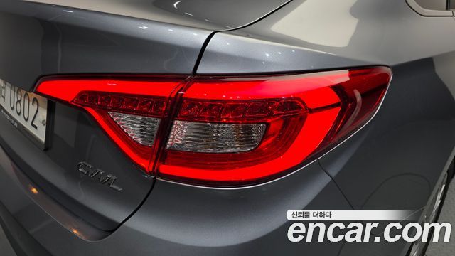 Hyundai Sonata (LF) 2.0 Smart 2016 — фото 23