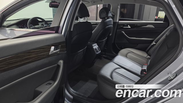 Hyundai Sonata (LF) 2.0 Smart 2016 — фото 26