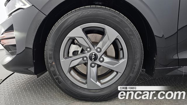 Kia K5 (III) 2.0 LPI(Renter car) Strandard 2023 — фото 5