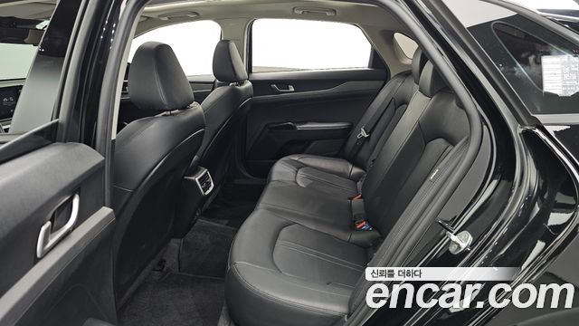 Kia K5 (III) 2.0 LPI(Renter car) Strandard 2023 — фото 26