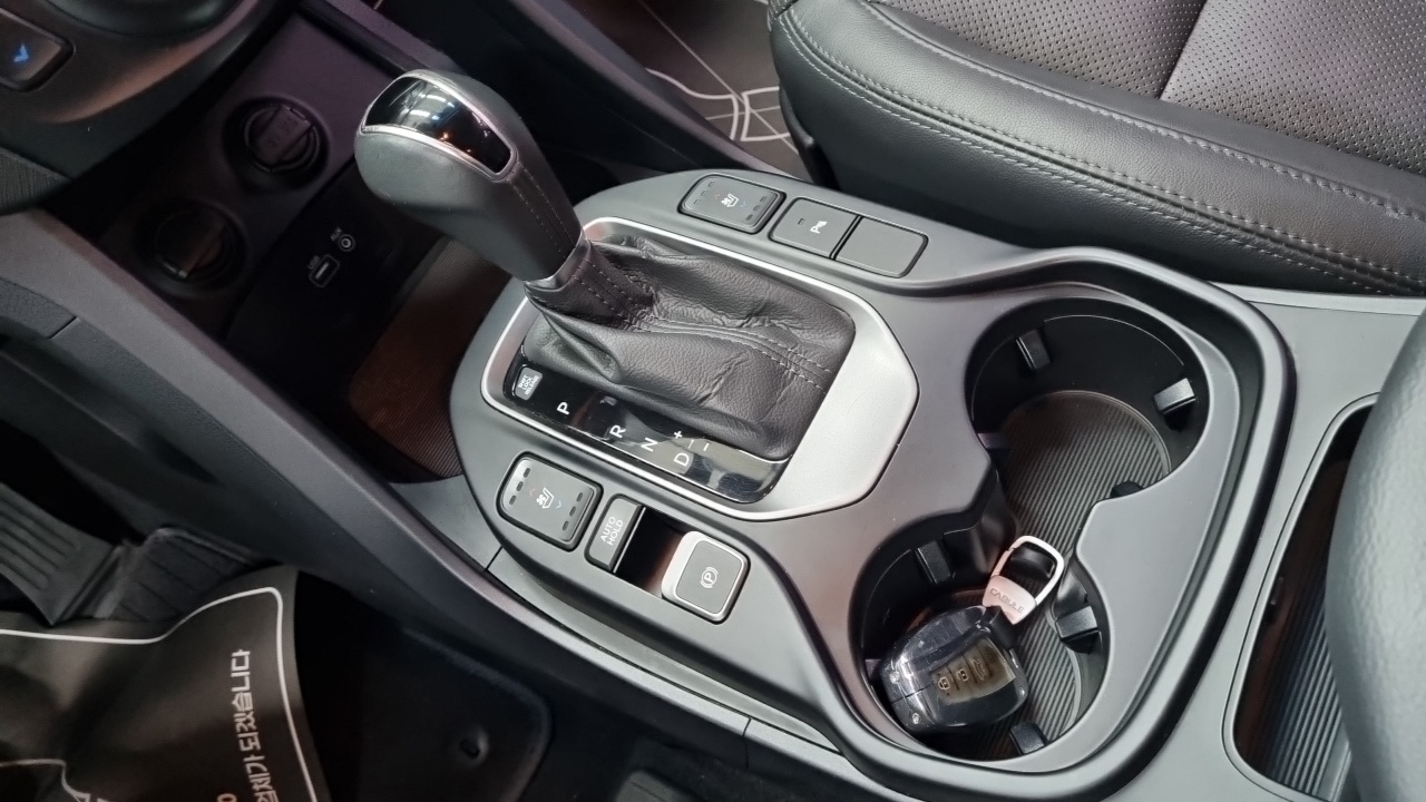 Hyundai Maxcruise Diesel 2.2 4WD Exclusive Special 2017 — фото 9