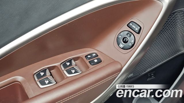 Hyundai Maxcruise Gas 3.3 4WD Prestige 2016 — фото 30