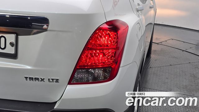 Chevrolet Trax 1.6 Diesel Premium 2016 — фото 23
