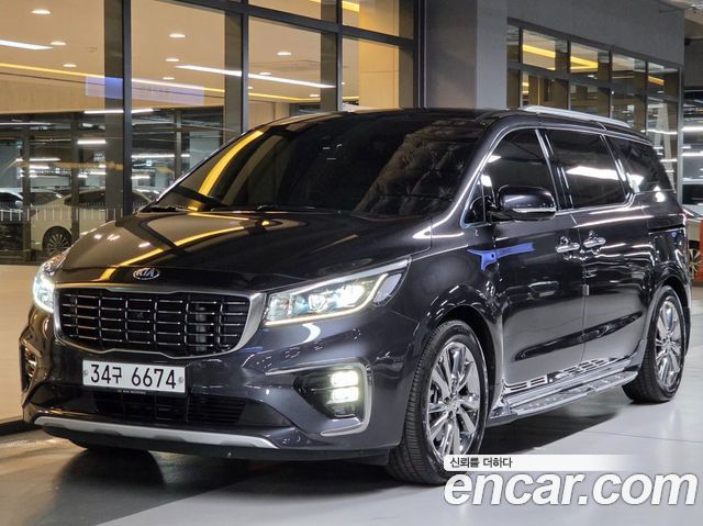 Kia Carnival 9-Seater Noblesse Special 2019 — фото 1